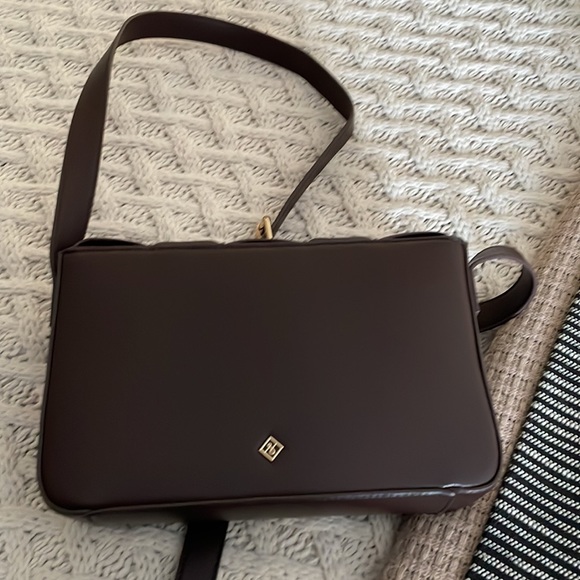 Chocolate brown quilted bag - Picture 2 of 3